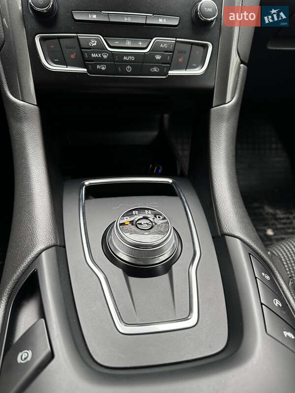 Лифтбек Ford Mondeo 2019 в Киеве