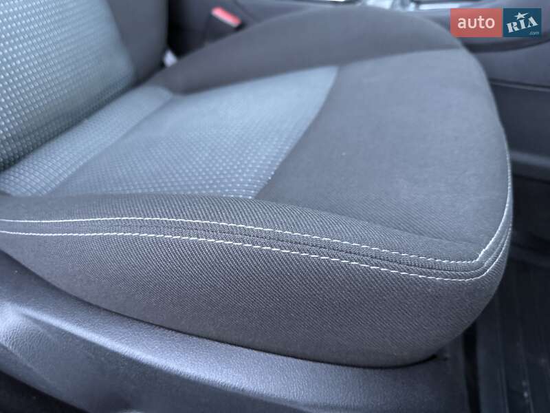 Седан Ford Mondeo 2010 в Ровно