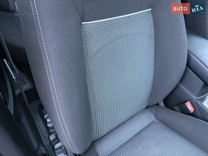 Седан Ford Mondeo 2010 в Ровно