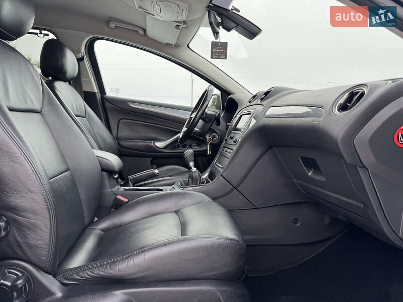 Универсал Ford Mondeo 2011 в Стрые