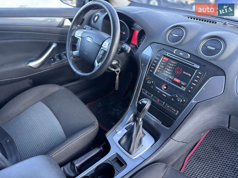 Универсал Ford Mondeo 2011 в Ивано-Франковске