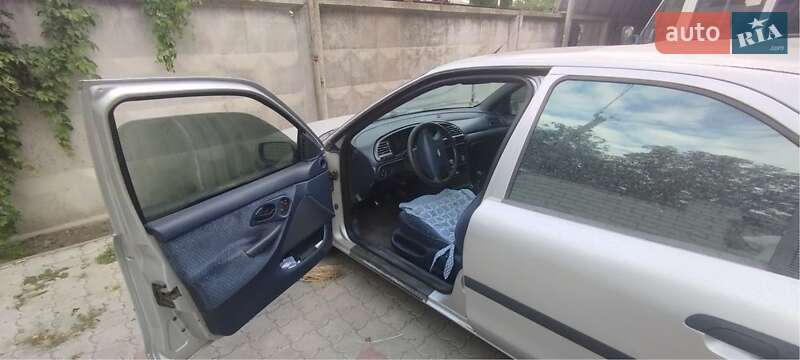 Ліфтбек Ford Mondeo 1994 в Дніпрі