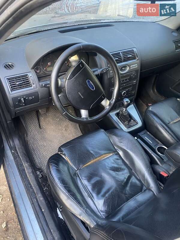 Лифтбек Ford Mondeo 2005 в Первомайске