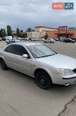 Седан Ford Mondeo 2002 в Киеве