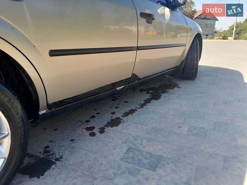 Універсал Ford Mondeo 2002 в Стрию