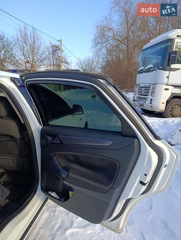 Лифтбек Ford Mondeo 2011 в Бахмаче