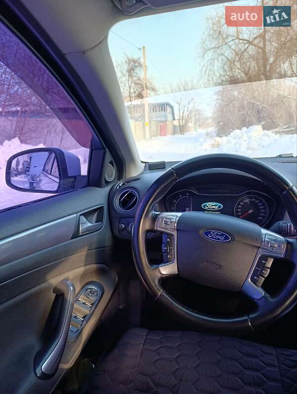 Лифтбек Ford Mondeo 2011 в Бахмаче