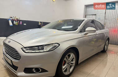Седан Ford Mondeo 2015 в Тростянці