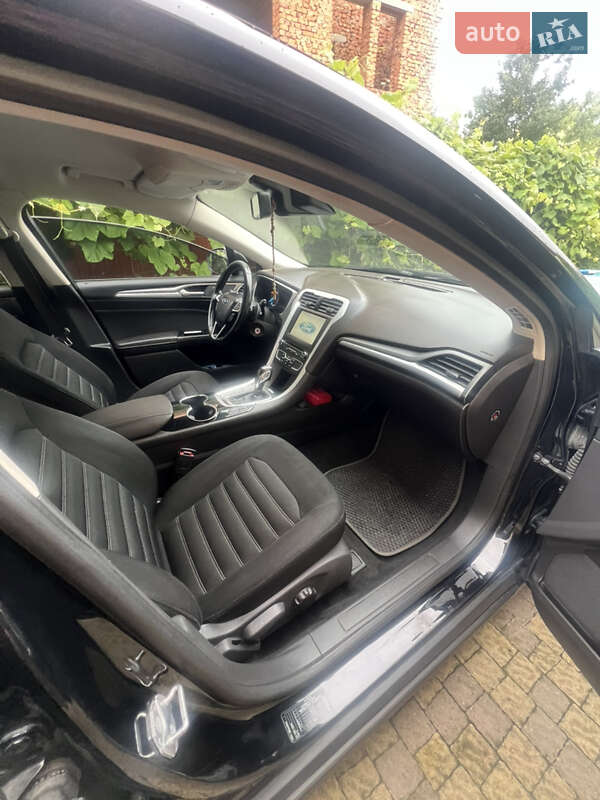 Ліфтбек Ford Mondeo 2015 в Стрию