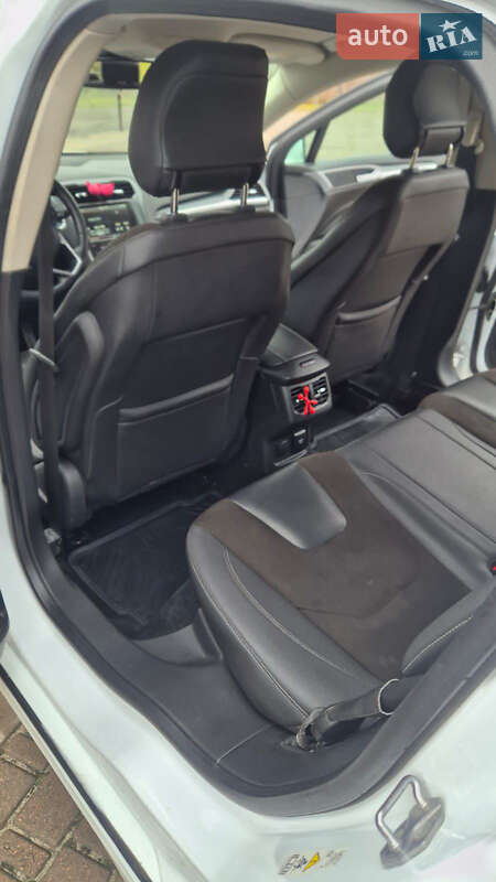 Лифтбек Ford Mondeo 2015 в Владимире