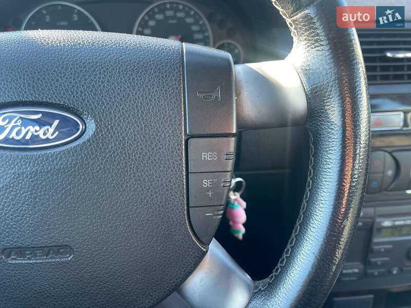 Ліфтбек Ford Mondeo 2006 в Києві