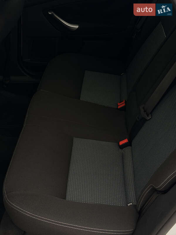 Седан Ford Mondeo 2010 в Киеве фото 31 Седан Ford Mondeo 2010 в Киеве