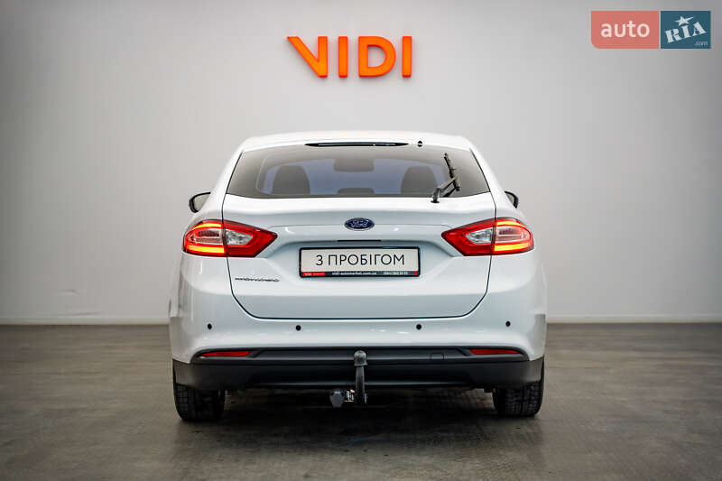 Седан Ford Mondeo 2017 в Киеве