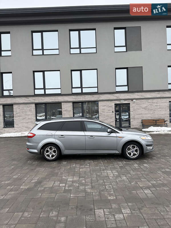 Универсал Ford Mondeo 2010 в Ровно