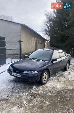 Лифтбек Ford Mondeo 1995 в Ворохте