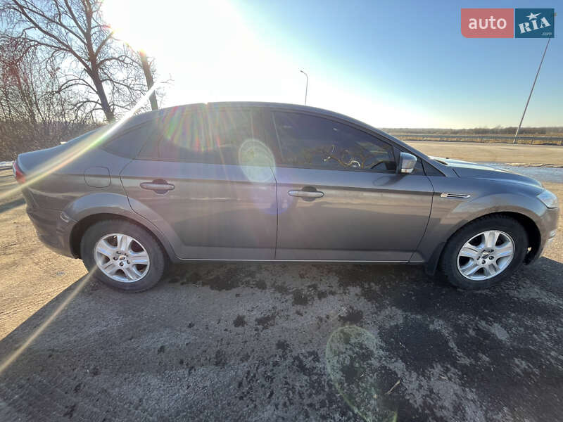 Лифтбек Ford Mondeo 2013 в Львове