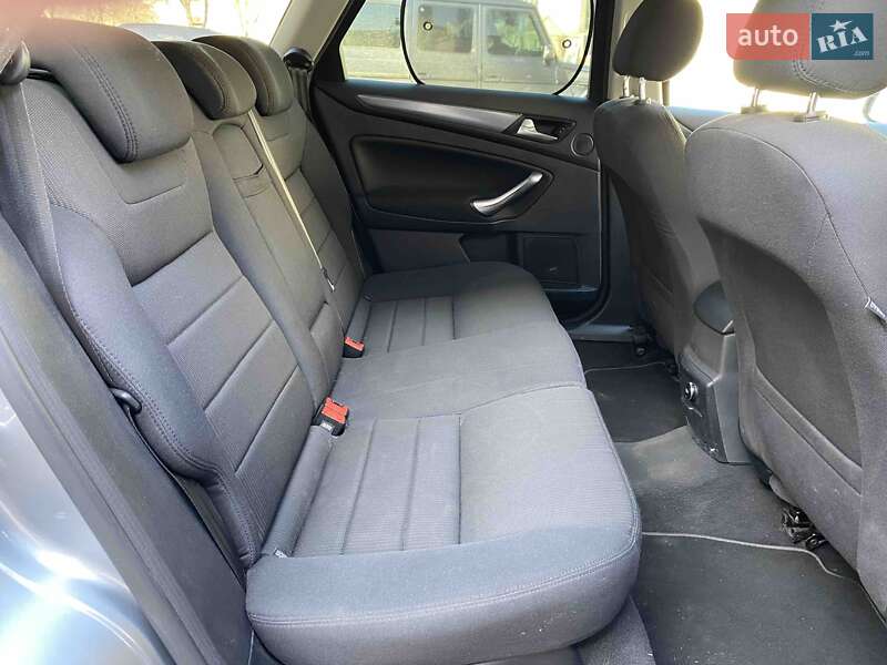 Універсал Ford Mondeo 2014 в Миколаєві