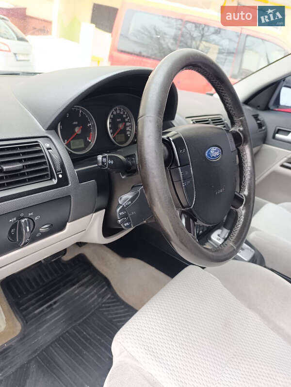 Ліфтбек Ford Mondeo 2002 в Тернополі