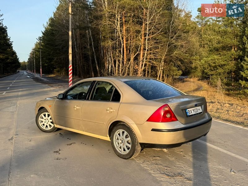 Седан Ford Mondeo 2001 в Славуте
