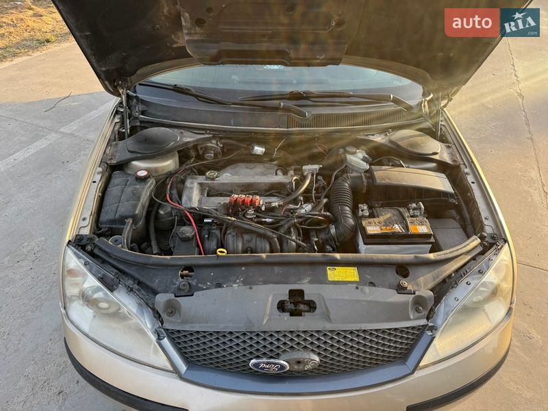 Седан Ford Mondeo 2001 в Славуте