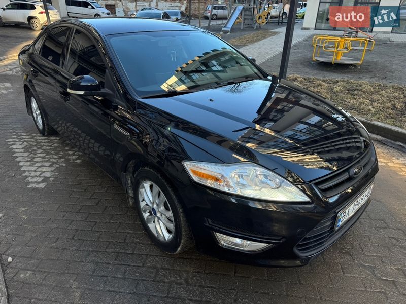 Седан Ford Mondeo 2011 в Хмельницком