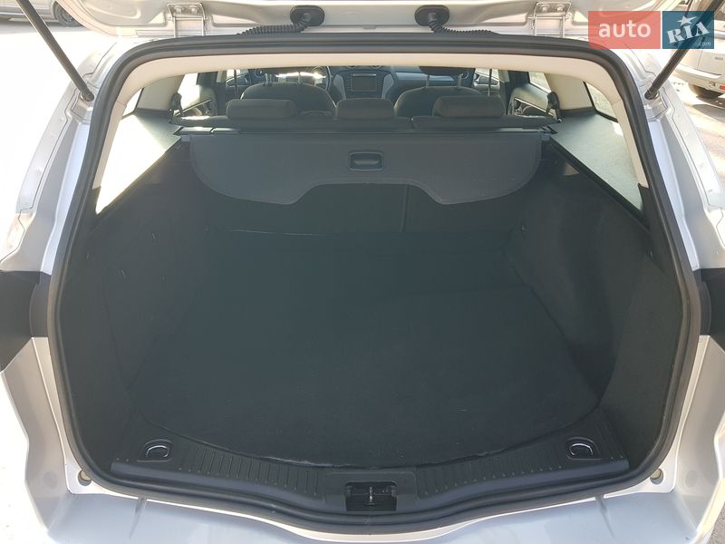 Универсал Ford Mondeo 2013 в Ровно