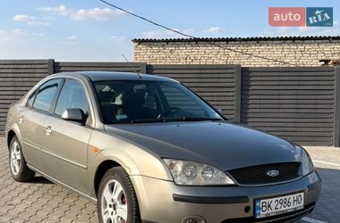 Лифтбек Ford Mondeo 2001 в Дубно