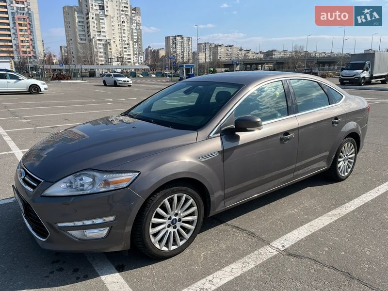 Седан Ford Mondeo 2012 в Киеве