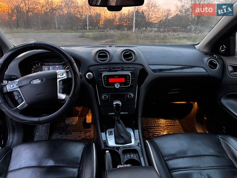 Седан Ford Mondeo 2011 в Ямполе фото 5 Седан Ford Mondeo 2011 в Ямполе