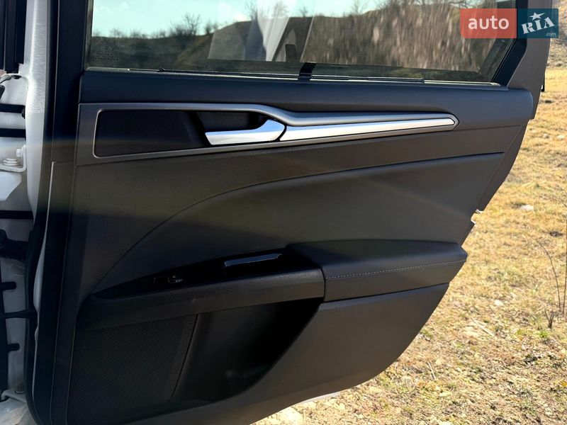 Седан Ford Mondeo 2016 в Николаеве