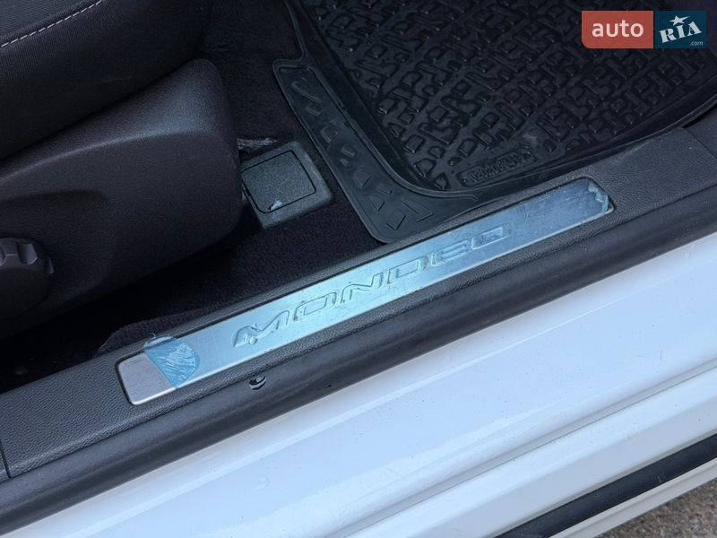 Лифтбек Ford Mondeo 2017 в Киеве фото 22 Лифтбек Ford Mondeo 2017 в Киеве