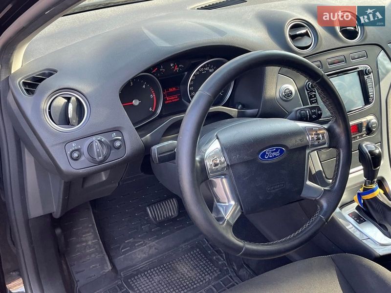 Седан Ford Mondeo 2013 в Києві фото 29 Седан Ford Mondeo 2013 в Києві