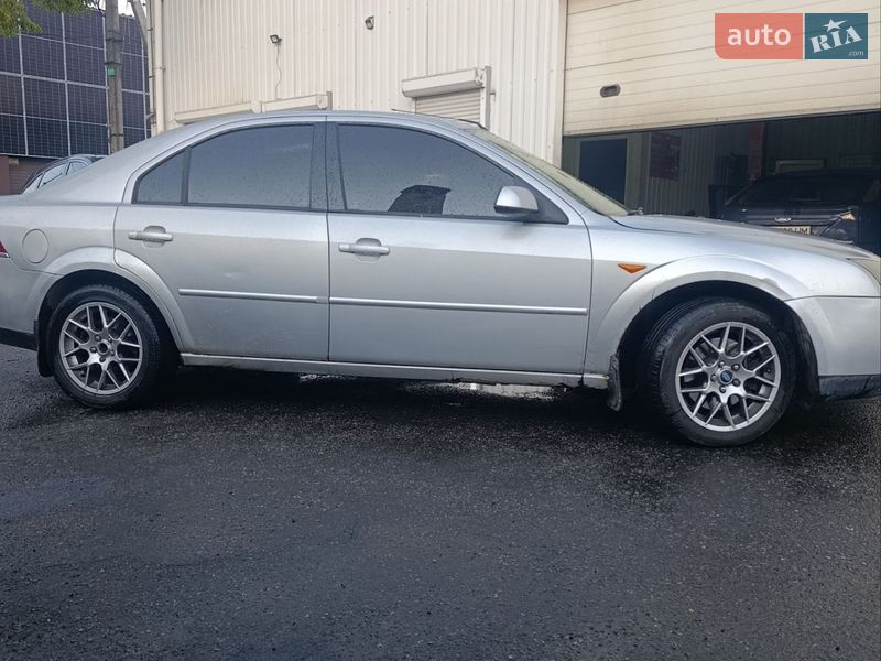 Ford Mondeo 2001