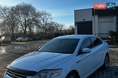 Седан Ford Mondeo 2011 в Павлограде