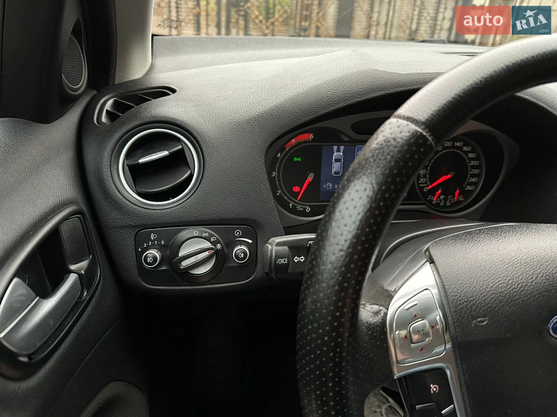 2010 Ford Mondeo - мініатюра 18