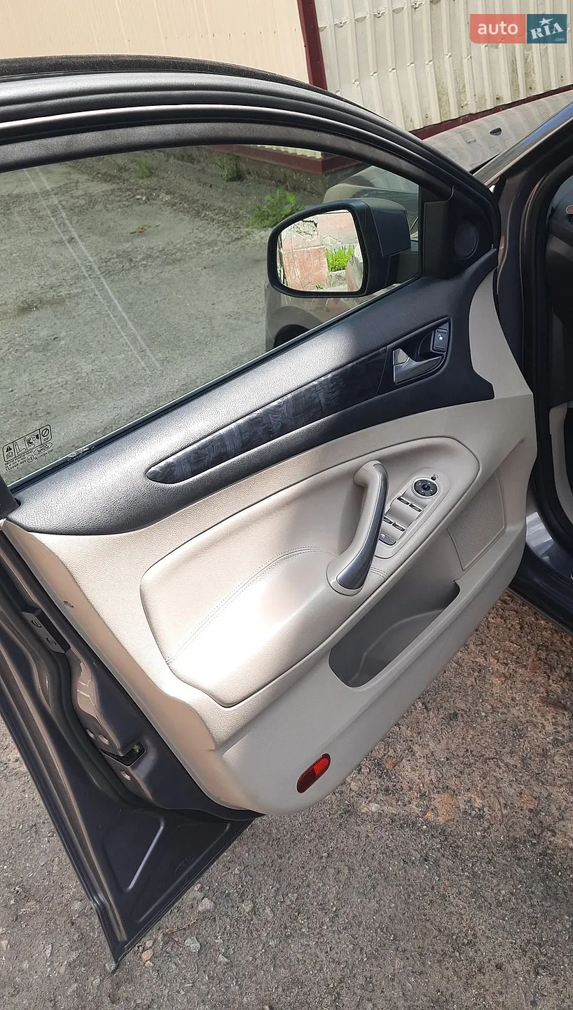2011 Ford Mondeo - мініатюра 12