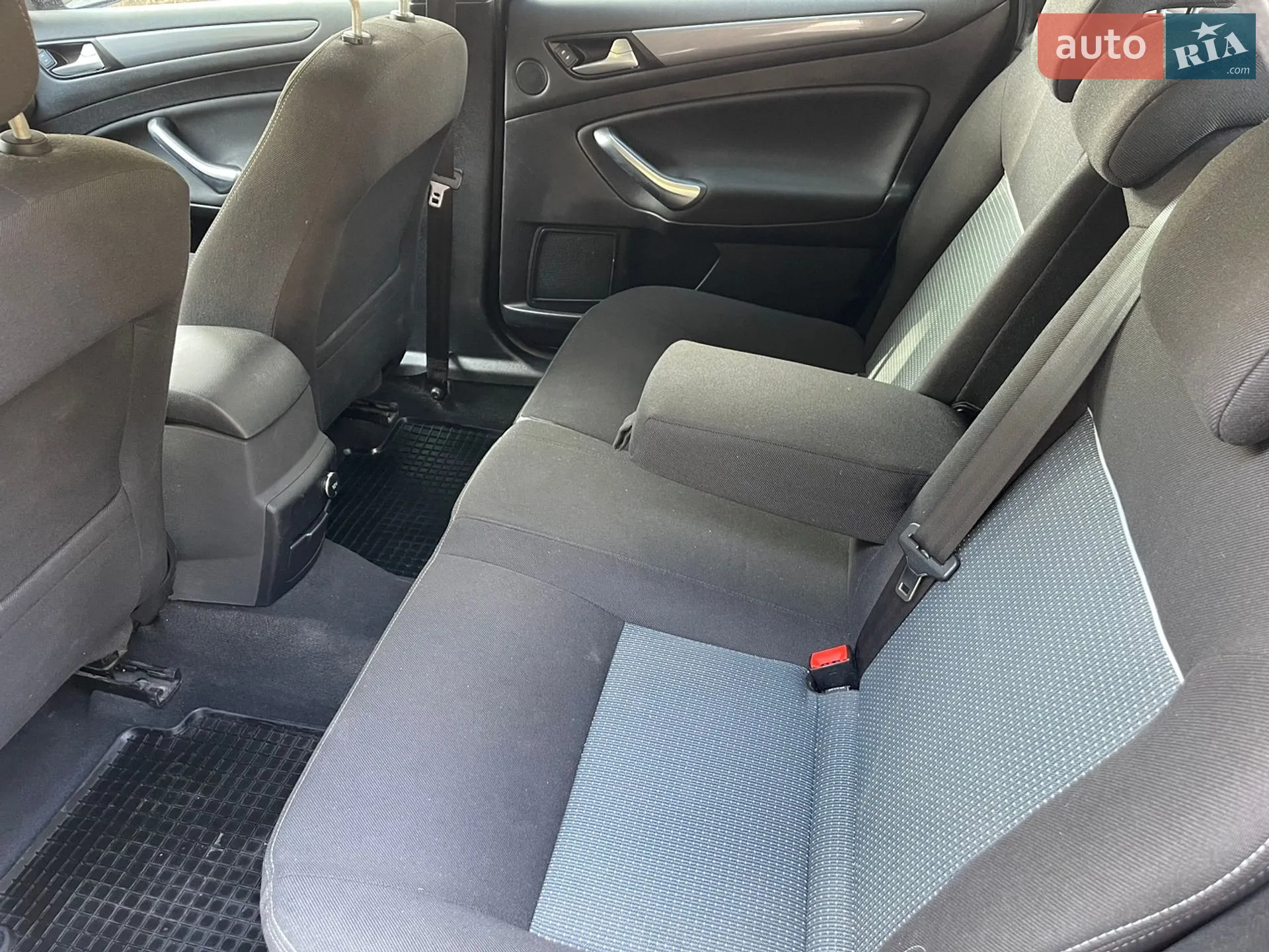 2014 Ford Mondeo - мініатюра 82