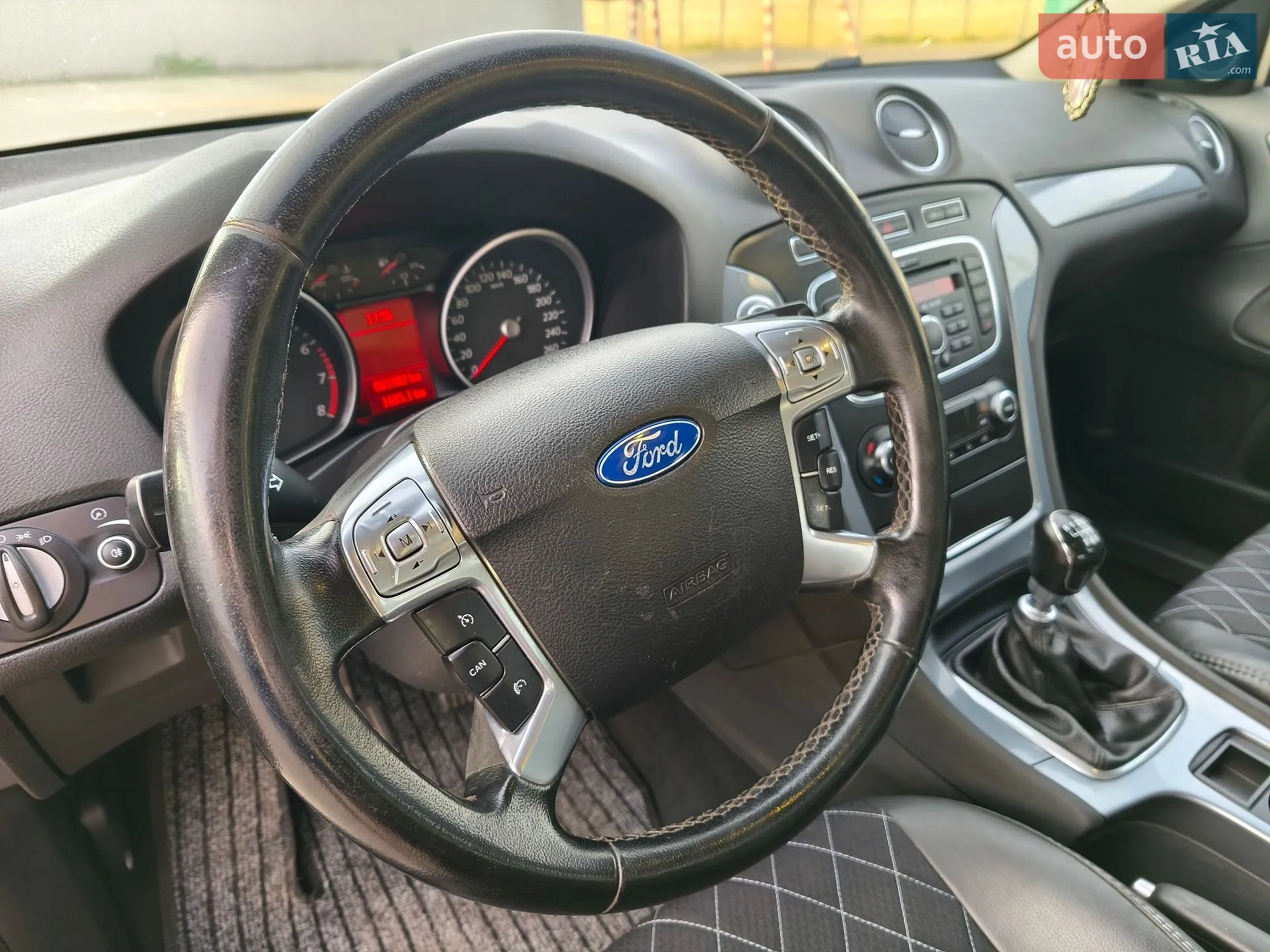 2011 Ford Mondeo - мініатюра 37