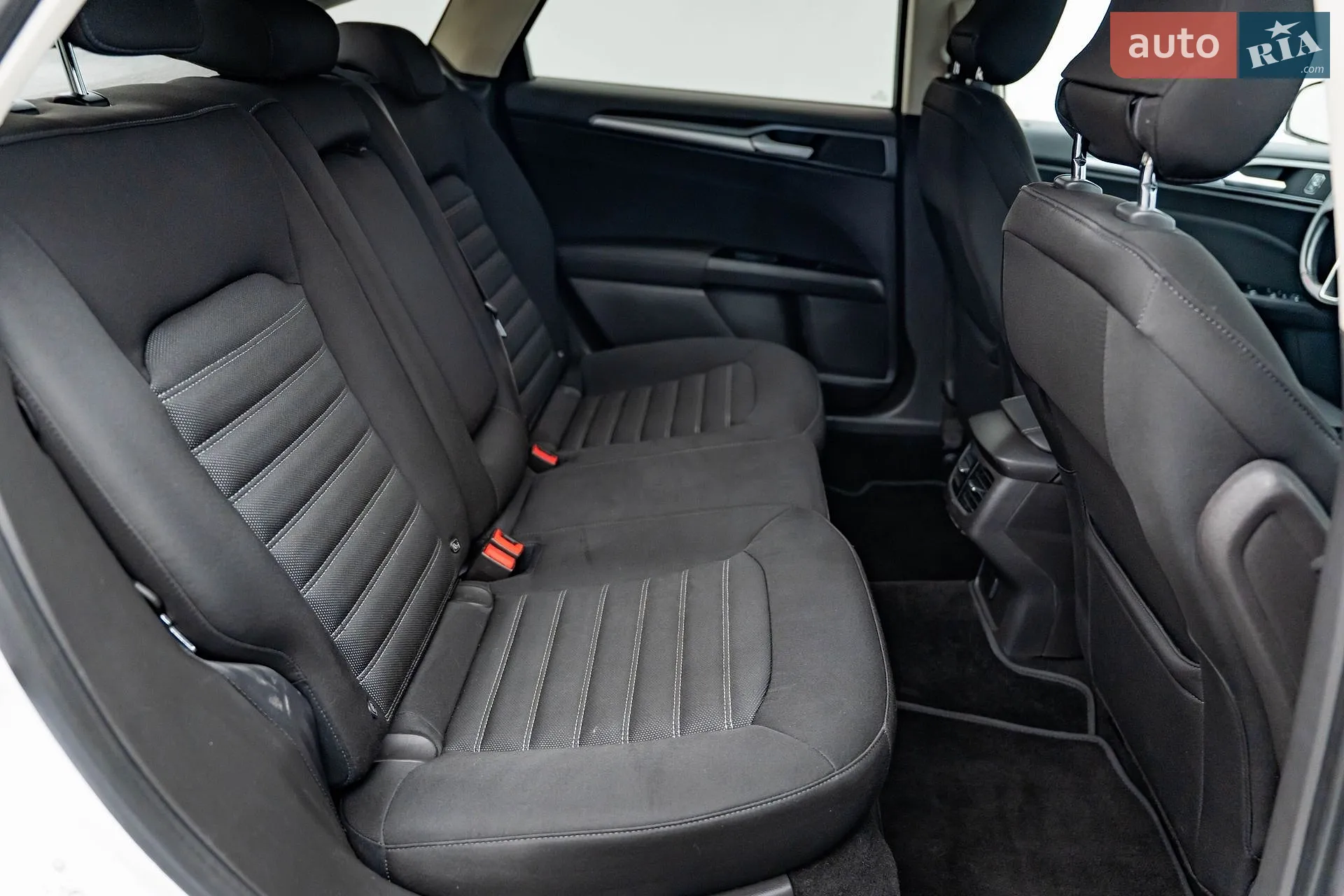 2015 Ford Mondeo - мініатюра 23