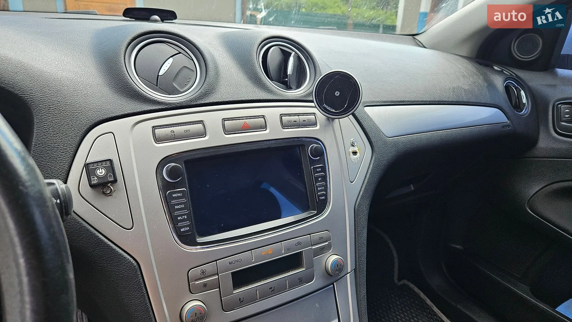 2010 Ford Mondeo - мініатюра 16