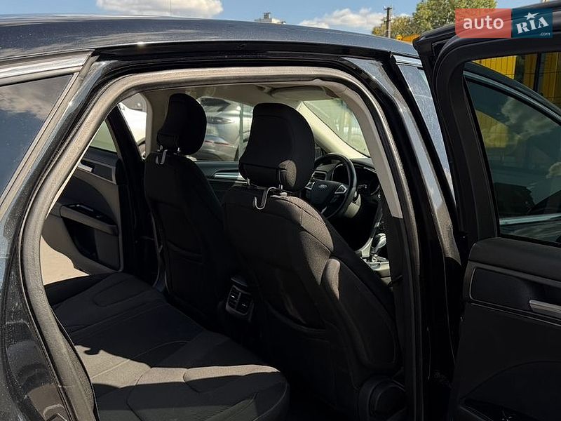 Ліфтбек Ford Mondeo 2015 в Києві