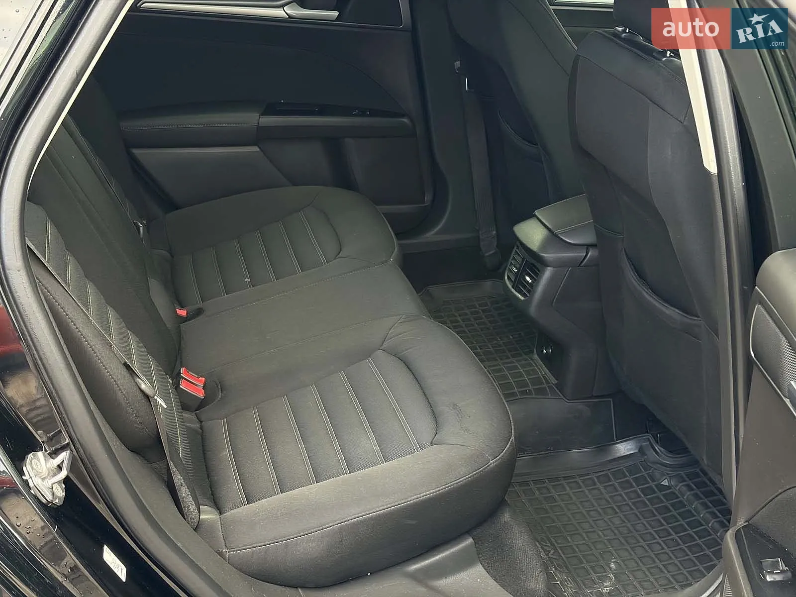 2017 Ford Mondeo - мініатюра 29