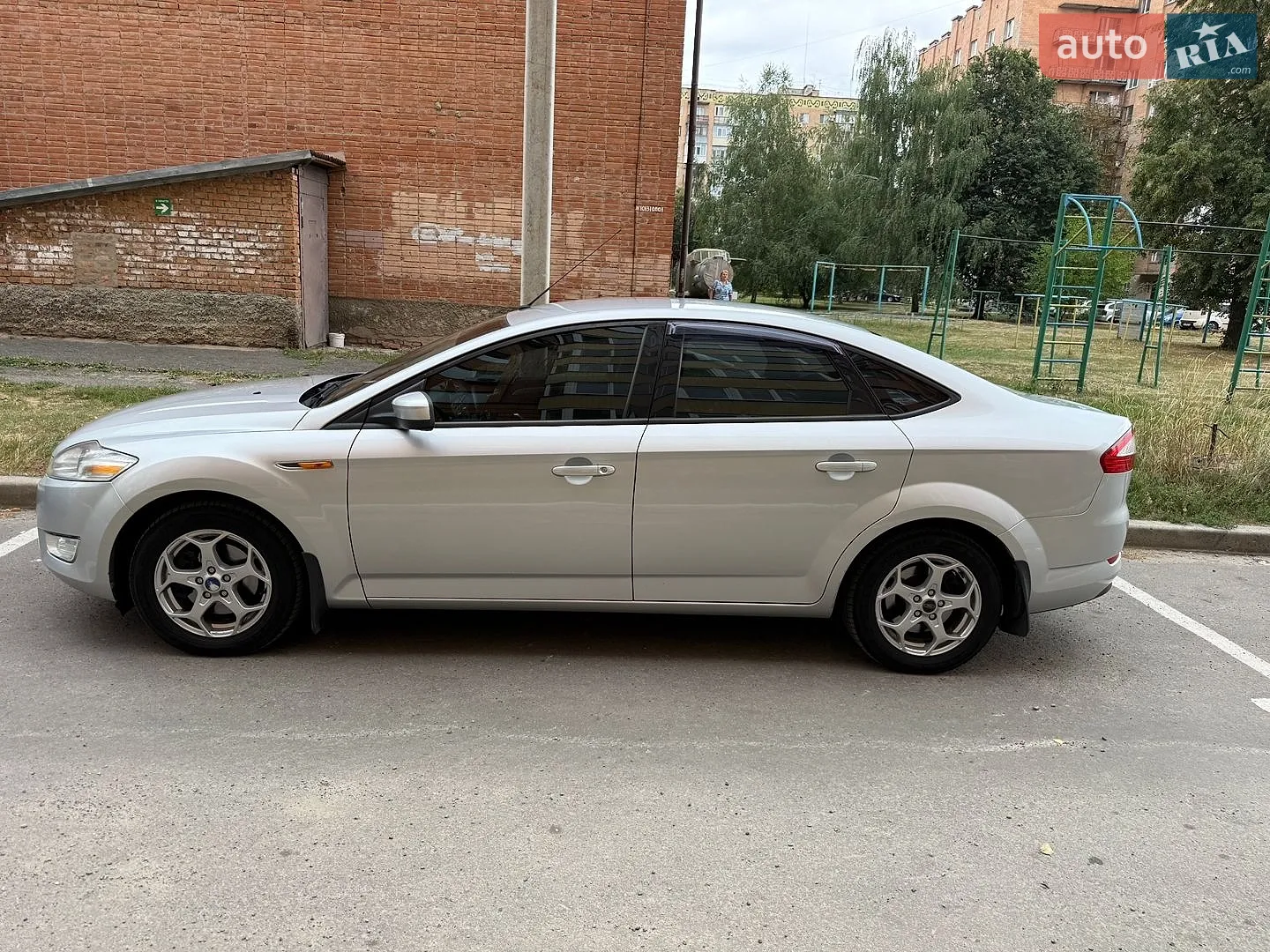 2010 Ford Mondeo - мініатюра 6