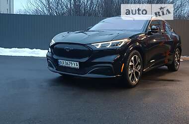 Внедорожник / Кроссовер Ford Mustang Mach-E 2020 в 