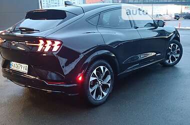 Внедорожник / Кроссовер Ford Mustang Mach-E 2020 в 
