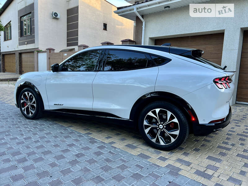 Позашляховик / Кросовер Ford Mustang Mach-E 2020 в Одесі