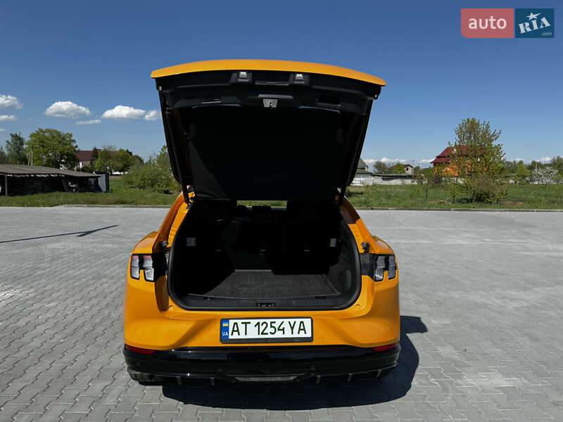 Позашляховик / Кросовер Ford Mustang Mach-E 2022 в Богородчанах