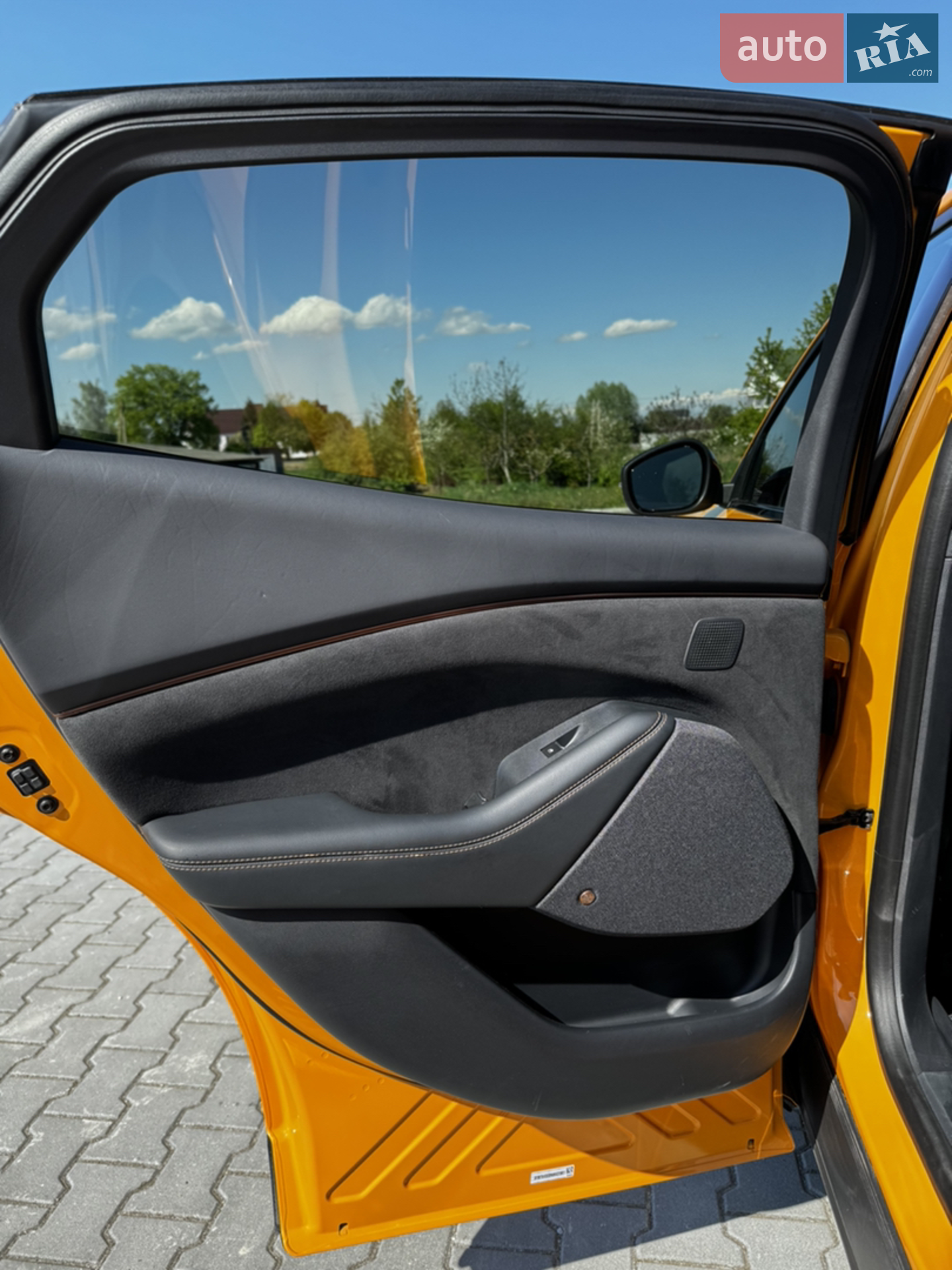 2022 Ford Mustang Mach-E - мініатюра 34