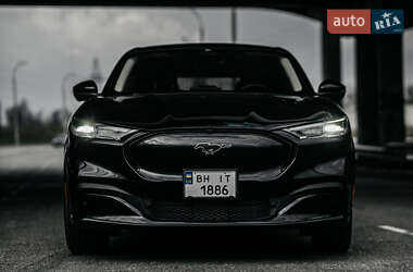 Внедорожник / Кроссовер Ford Mustang Mach-E 2020 в 