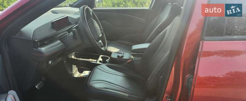 Позашляховик / Кросовер Ford Mustang Mach-E 2021 в Львові